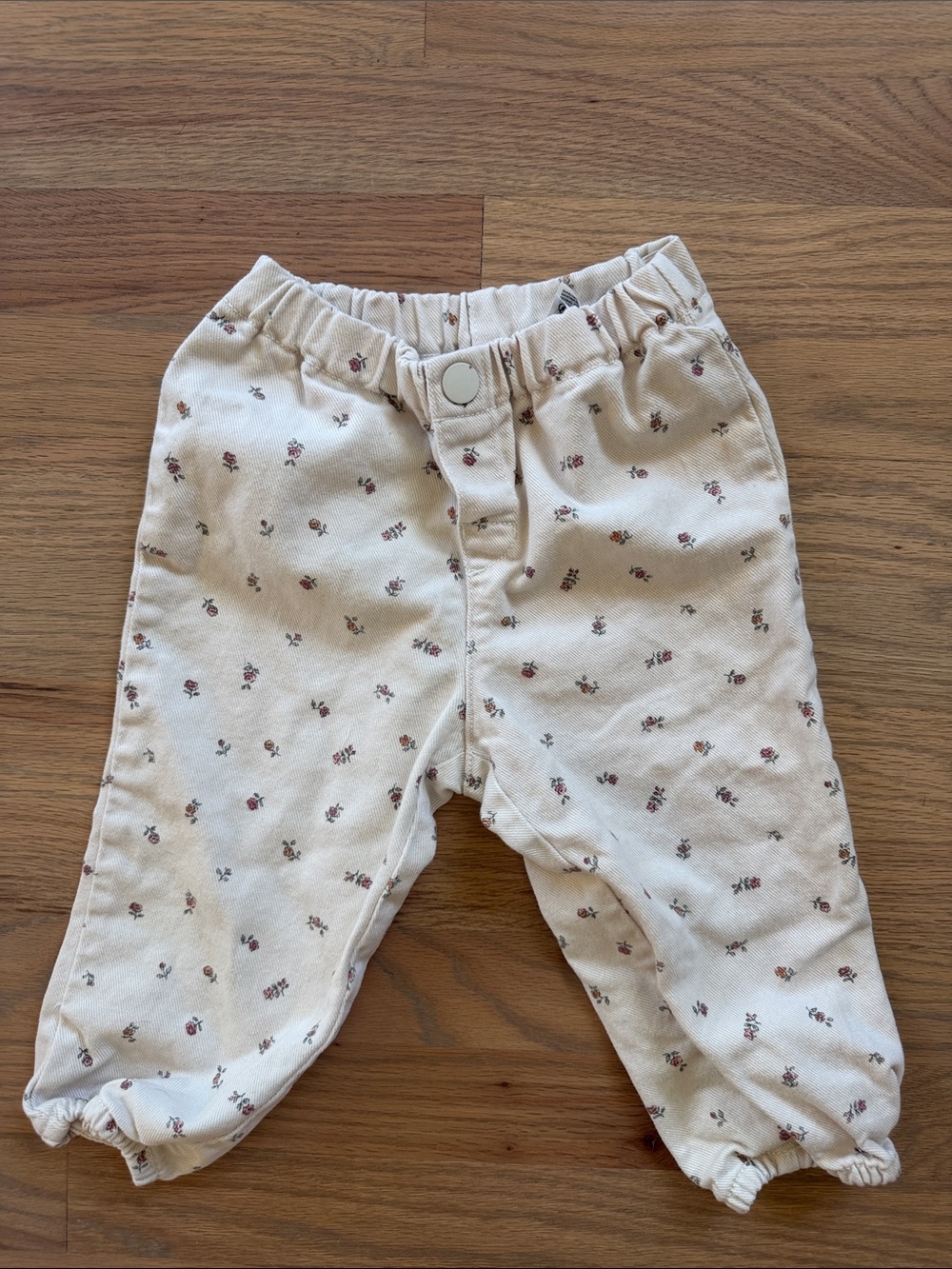 H&M Cream Pajama Pants with Tiny Pink Floral Print 12-18M